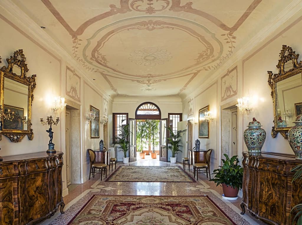 Hotel Villa Barbarich - photo 2
