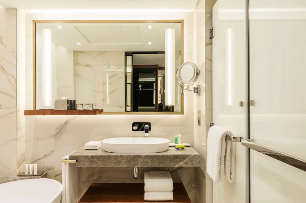 Le Meridien Dubai Hotel & Conference Centre - photo 14