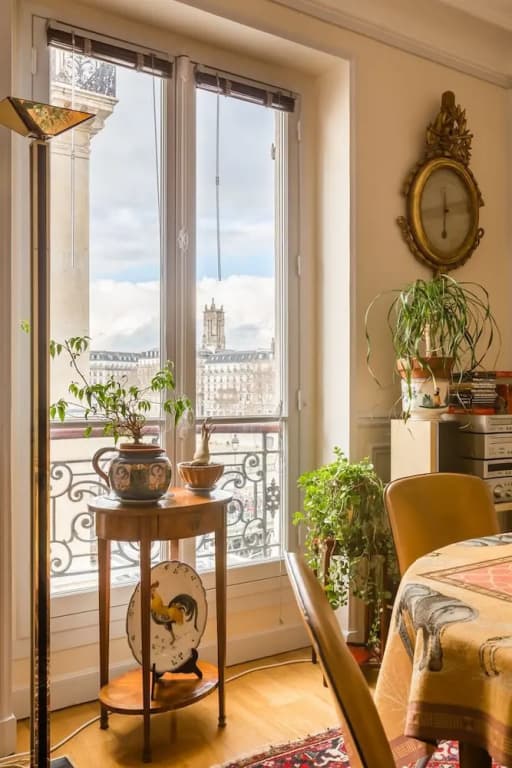 Overlooking the Seine on Ile de la Cite - photo 6