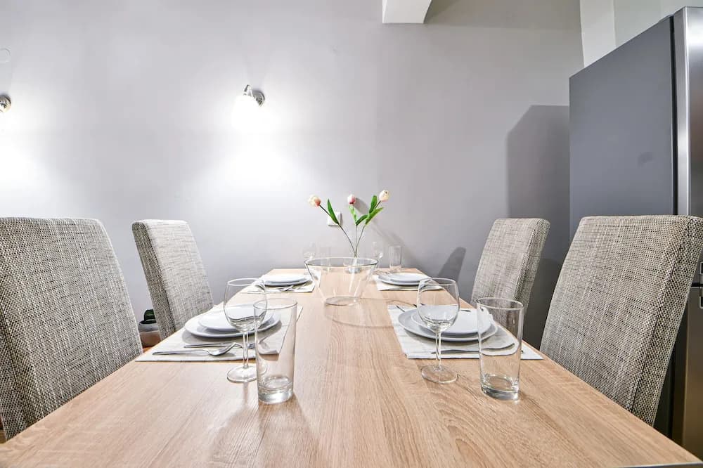 Serene n modern renovated flat - photo 11