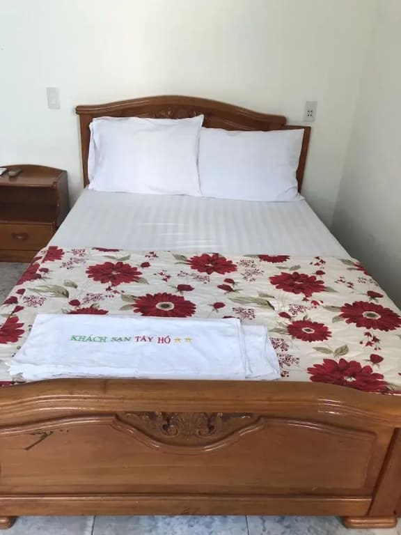 Tay Ho Hotel - photo 4
