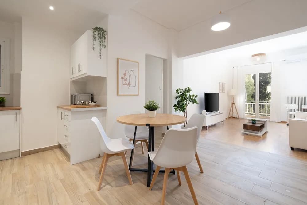 City Chic Apartment with Park View - photo 17