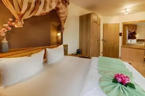 Hotel Pension Blumenbach - photo 5