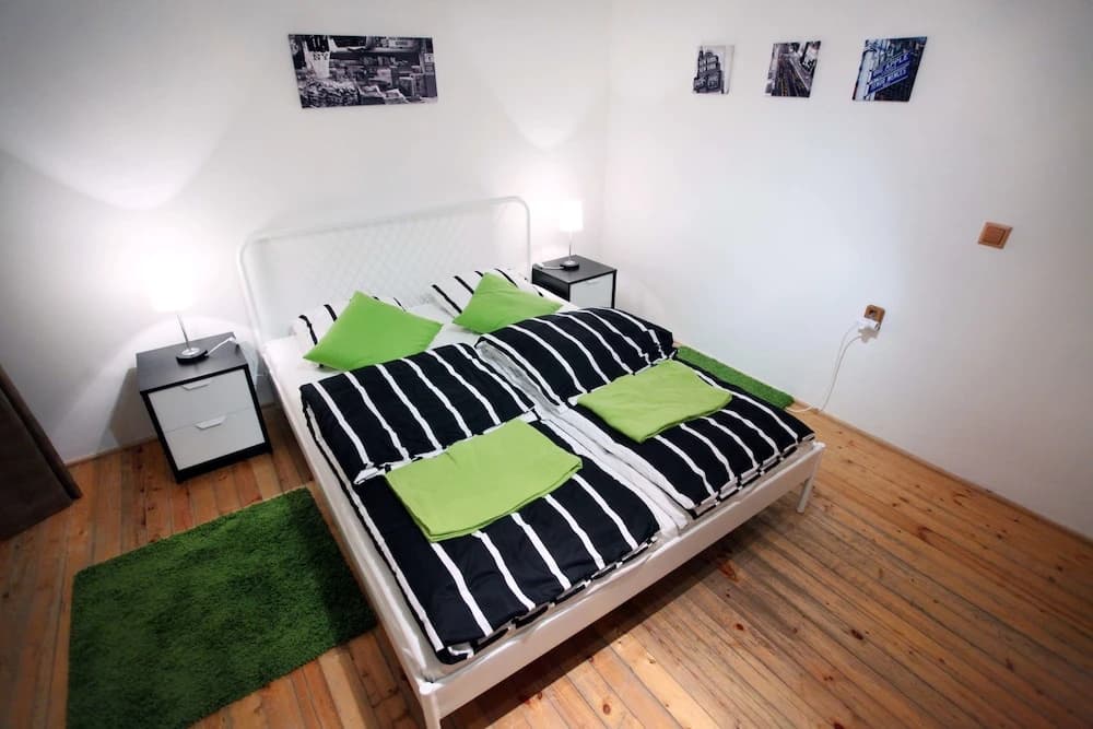 Dfive Apartments - Colorful - main photo
