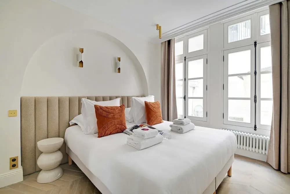 Modern Apartement Center of Paris Montmartre - photo 3