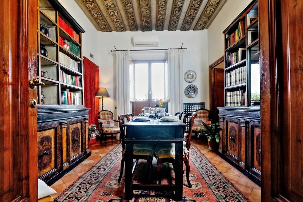 Treasurerome Colosseum Terrace 2BR - photo 15