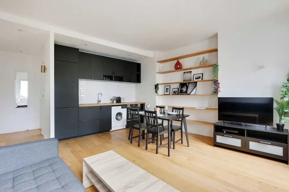 Charming Appt - 1bd/2p - Near Canal Saint Martin - photo 13