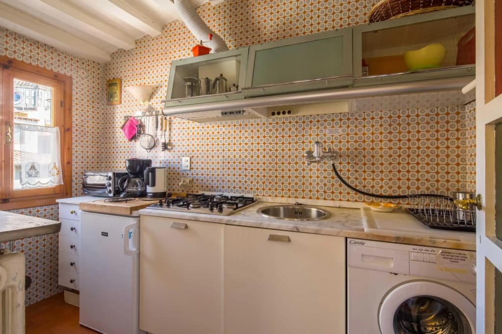 Typical Florentine Apartment - photo 8