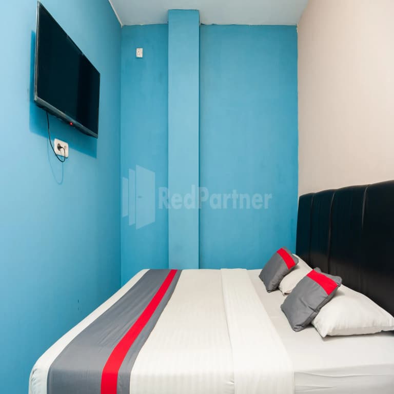 J&B Rooms Pramuka Jakarta Mitra RedDoorz - photo 2