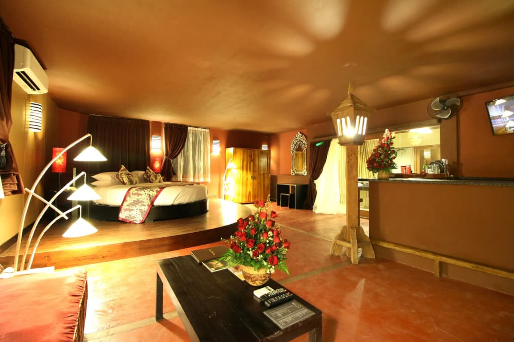 Sky Suites - main photo