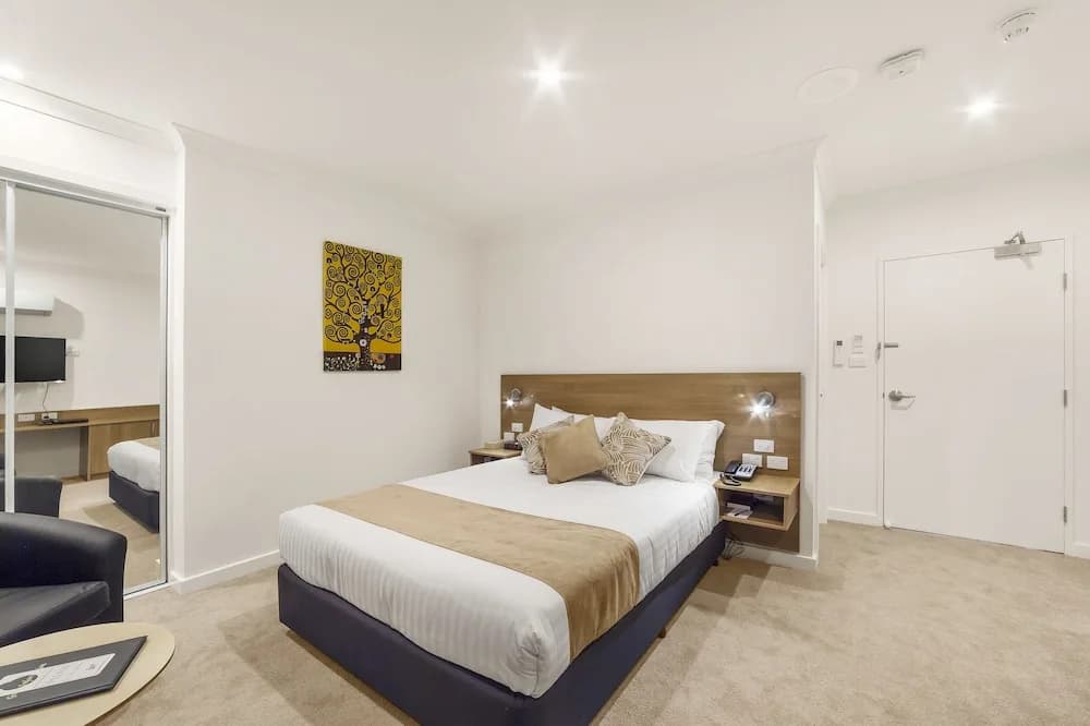 Ciloms Airport Lodge - photo 7