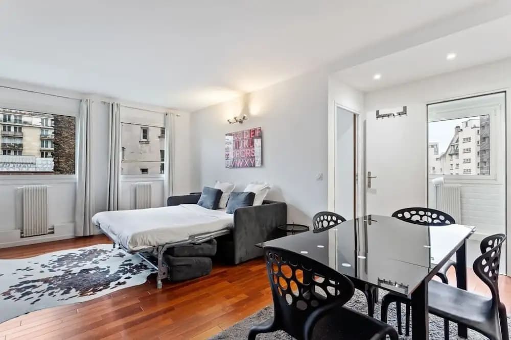 Stunning One Bedroom Apartment Sleeps 5, in Paris - main photo