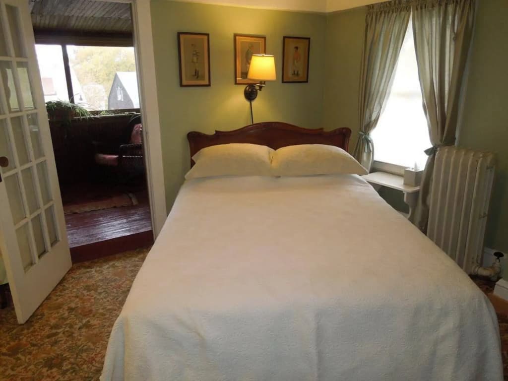 Victorian Bed & Breakfast - photo 5