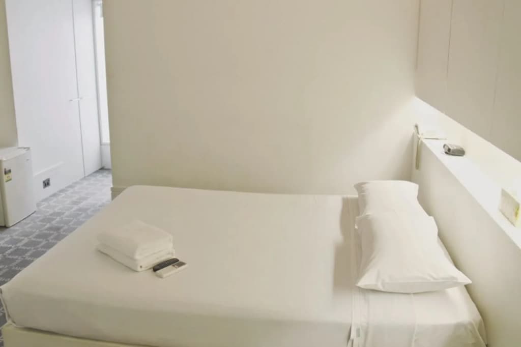 Sydney Boutique Hotel - photo 3