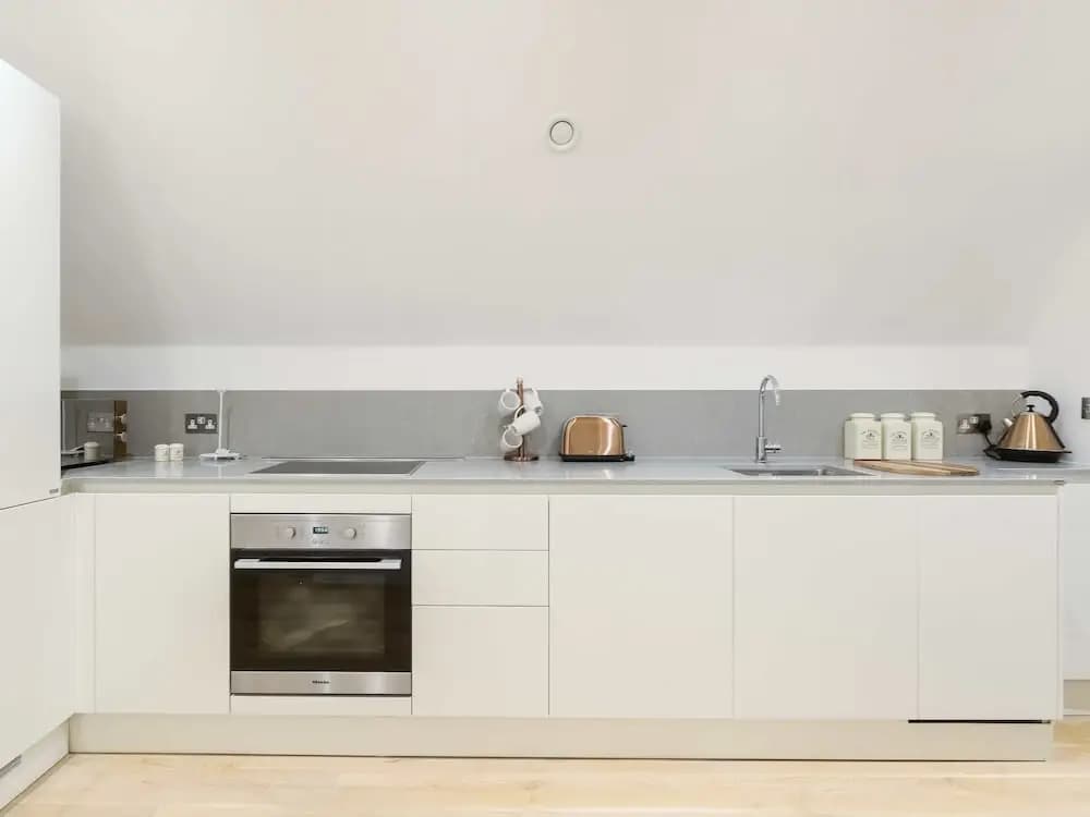 Ealing Studio Apartments - photo 17