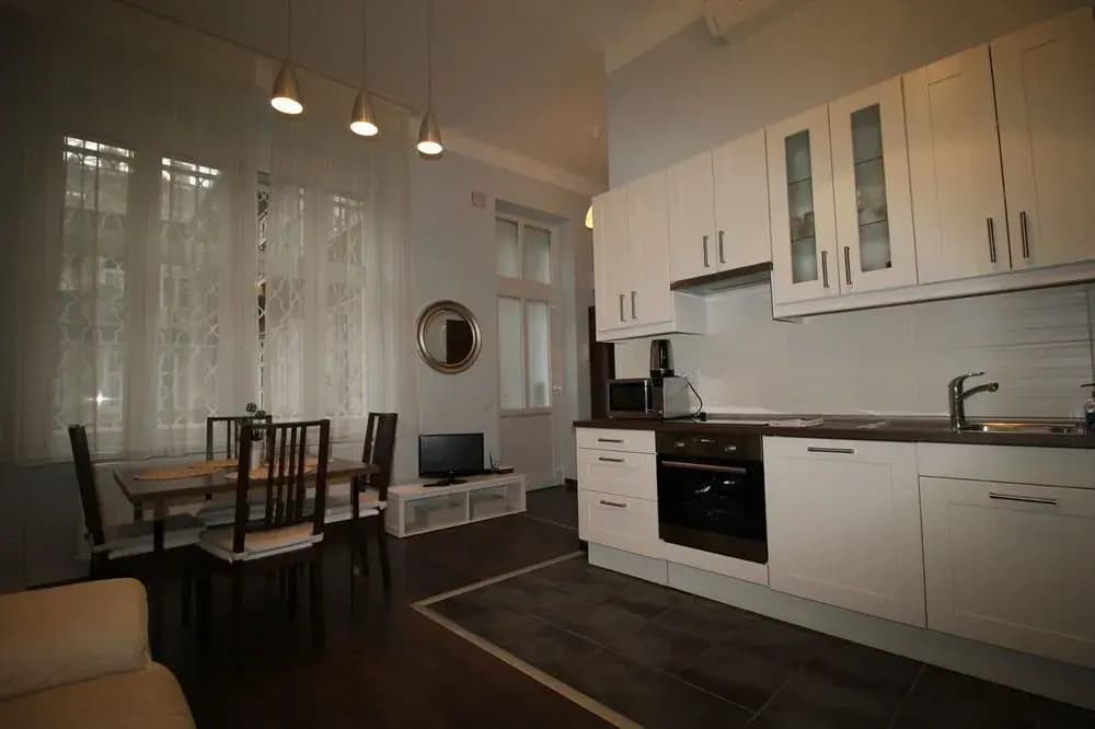 Broadway Apartments - photo 14