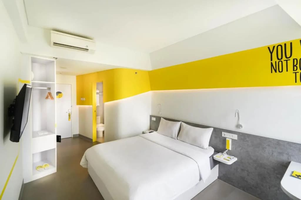 YELLO Hotel Manggarai Jakarta - photo 30
