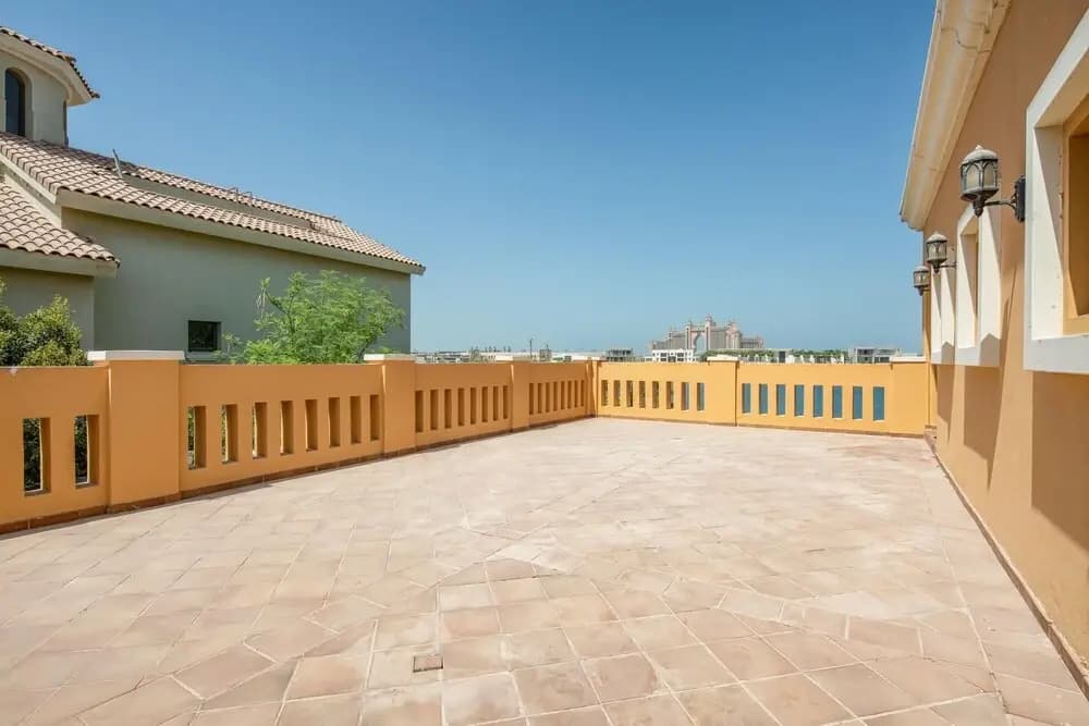 Prvt Pool Beach in Luxury Palm Jumeirah Villa - photo 25