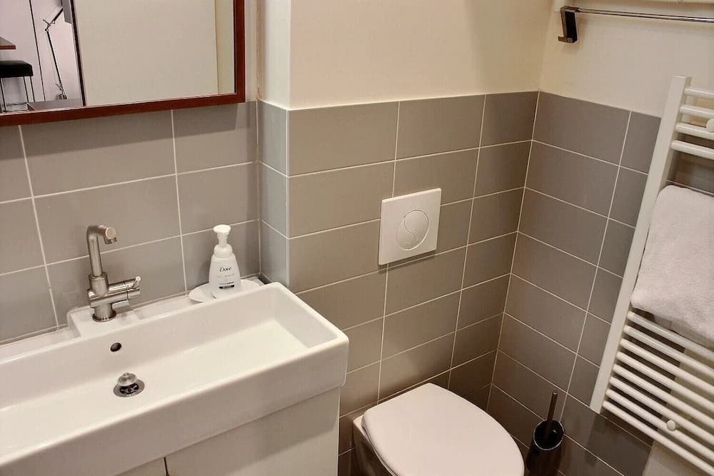 S05003 - Sophisticated Studio for 2 People in the Latin Quarter - photo 1