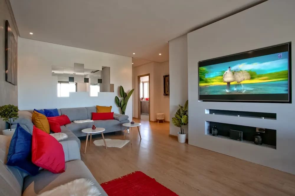 Privilege House - photo 3