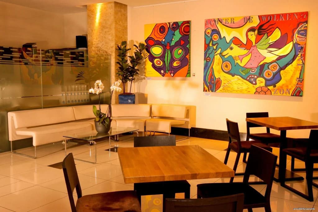 XO Hotels Blue Tower - photo 19