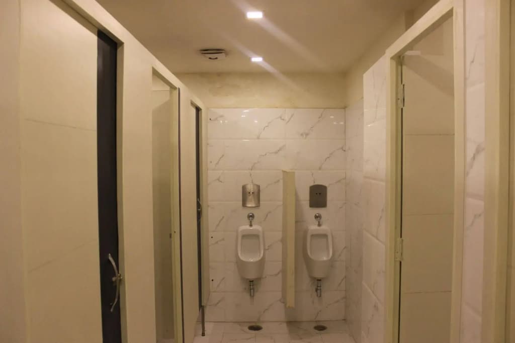 Joey's Hostel - photo 9