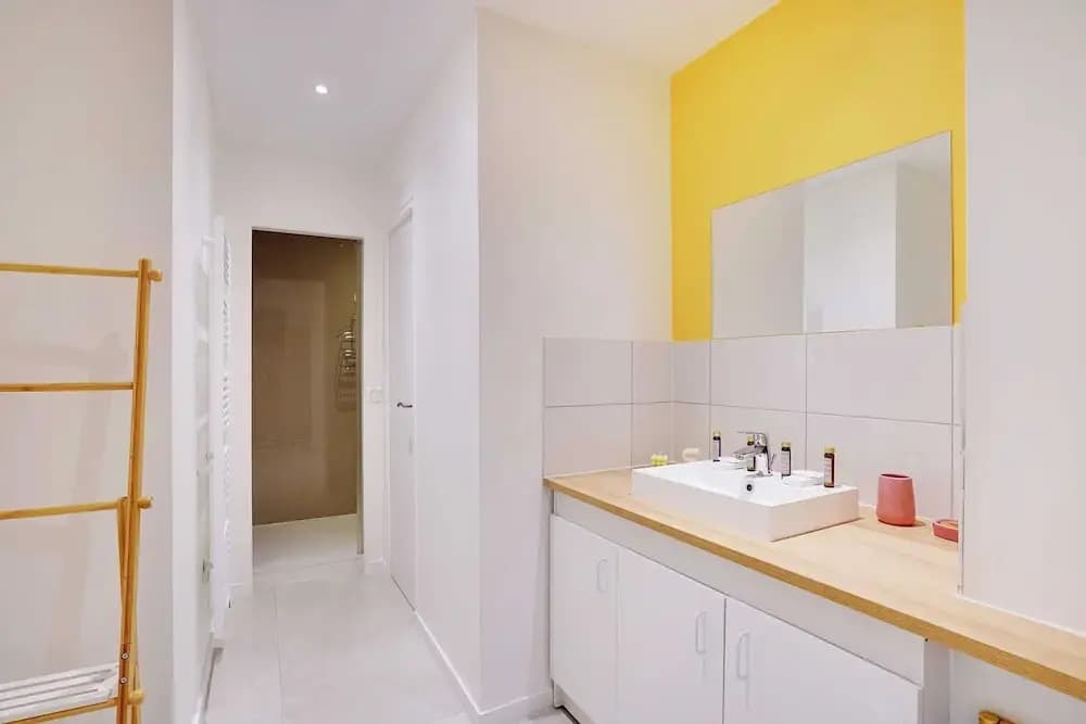 Magnificent Apartment - 2bd/6p - Belleville - photo 7