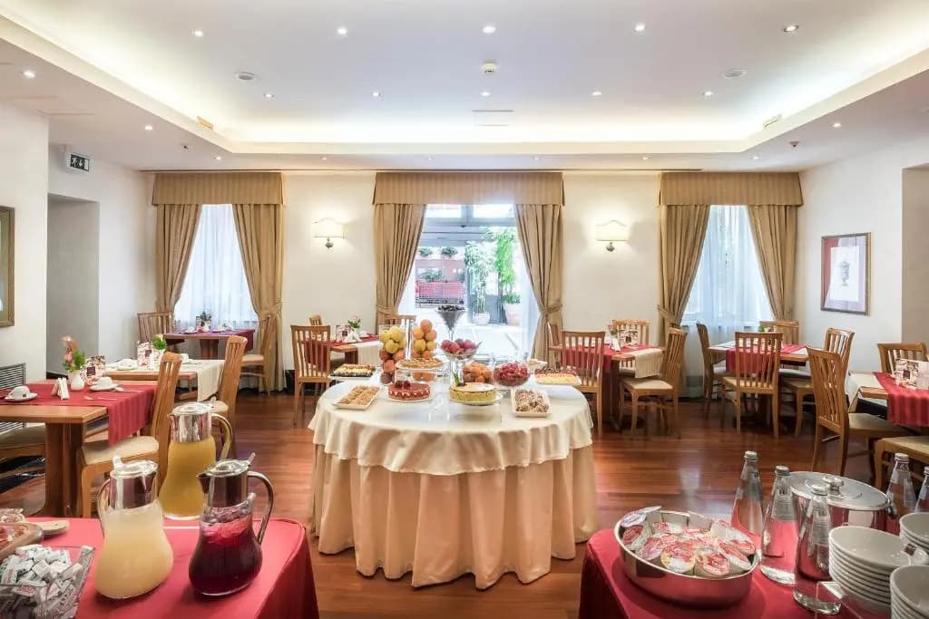 Hotel Ponte Sisto - photo 4