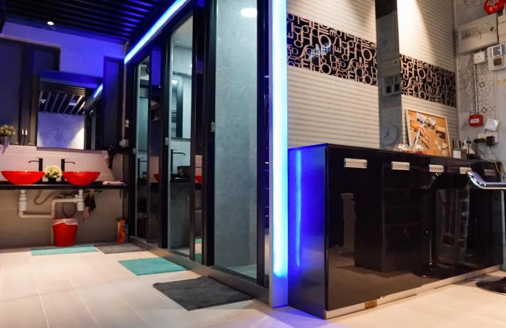 SNOOZE Capsule Hotel - photo 4