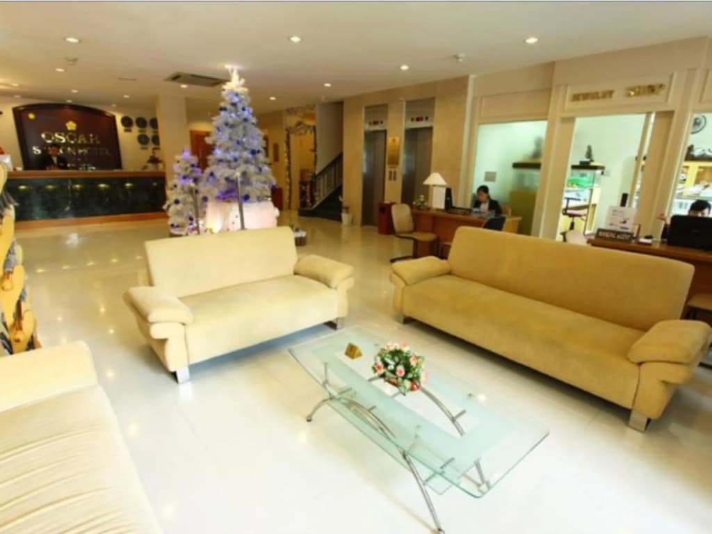 Oscar Saigon Hotel - photo 2