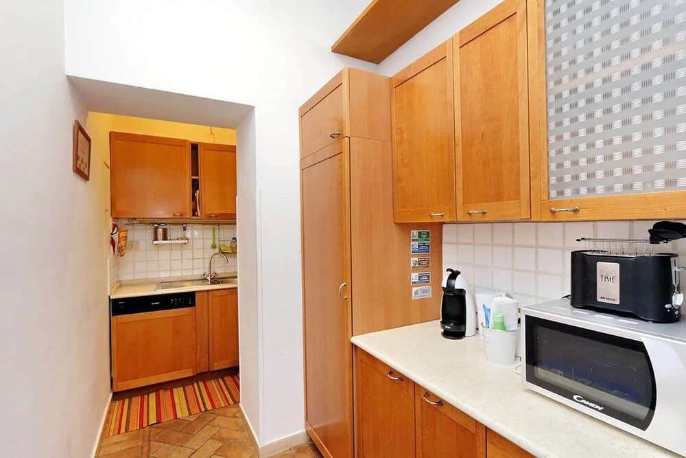 Piazza Mattei Elegant Apartment - photo 12