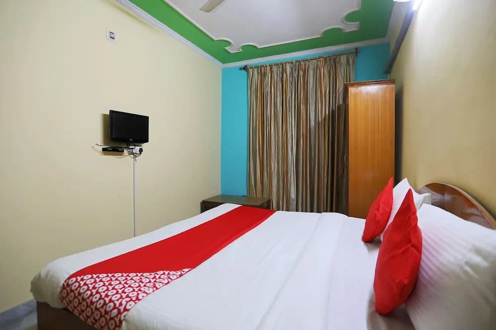 Singh Hotel by OYO Rooms - photo 2