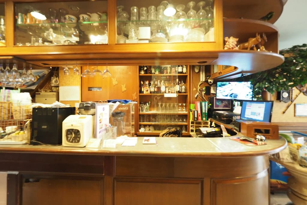 Honey House1 - photo 18
