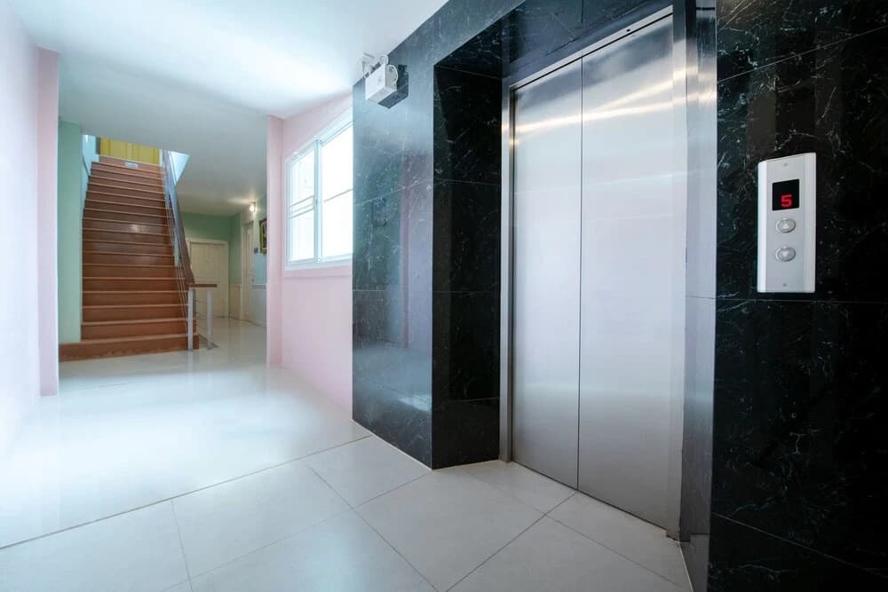 Blooming Hill Boutique Suites - photo 14