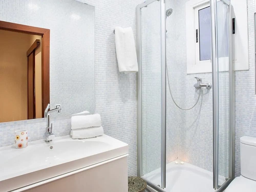 Premium Apartment in Barcelona - photo 13