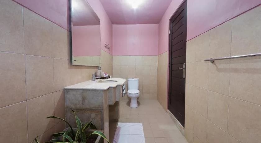 Wayan's Guesthouse - photo 9