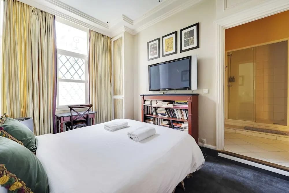Historic Elegance in the Heart of Marais - 6p/2br - photo 7