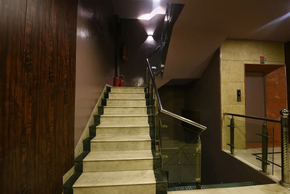 Fabhotel Bharat Continental - photo 12