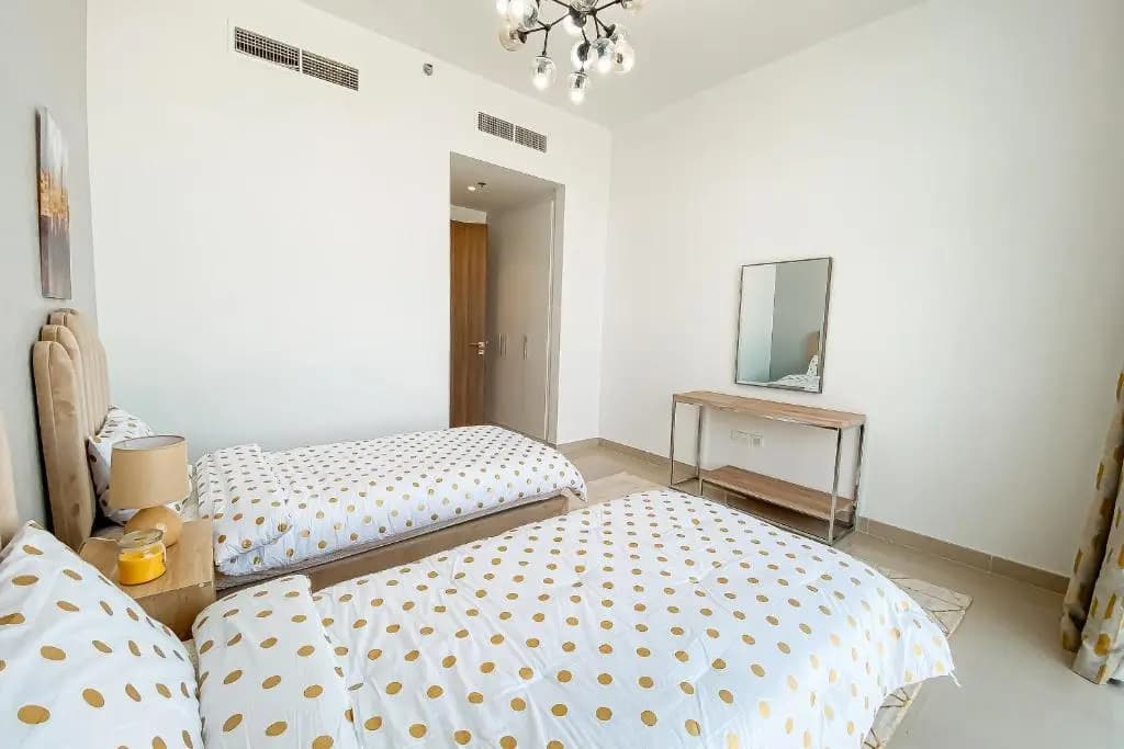 RH- Lovely 2 bedroom apartment, Lagoon View in Gateway Residences - photo 4