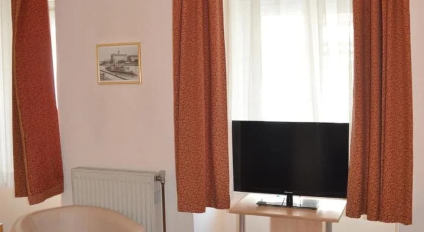 Hotel Pension Walzerstadt - photo 7