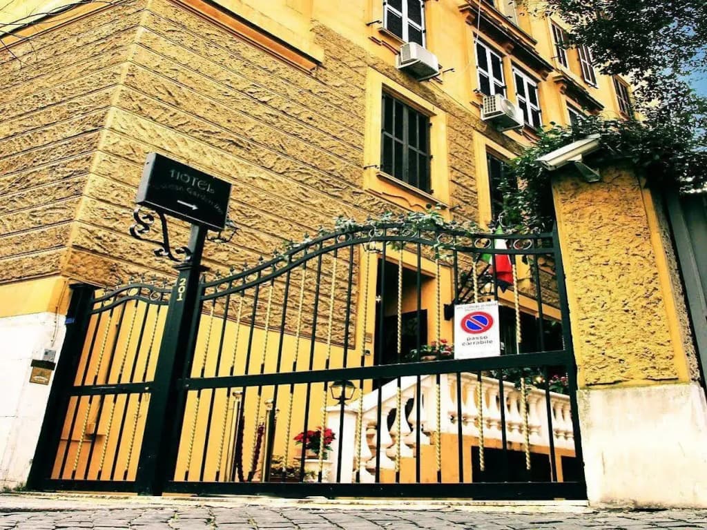 Vatican Garden Inn - photo 1