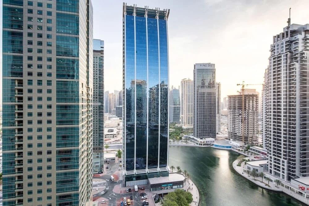 Scandinavian Living in This Modern 2BR in Jlt! - photo 22