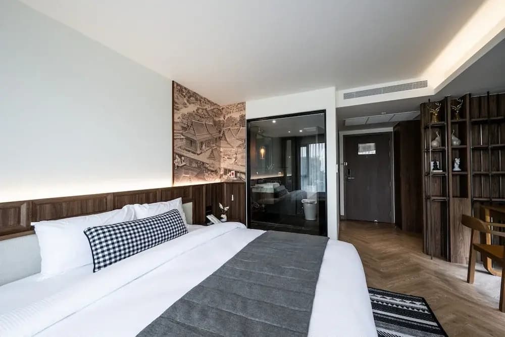 We Hotel Riverfront - photo 37