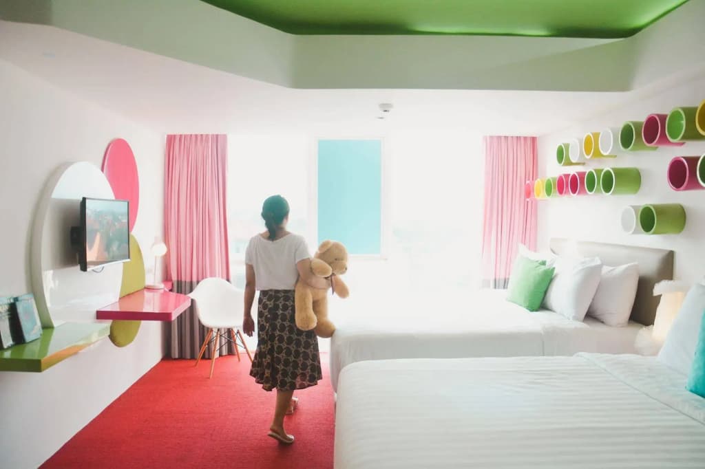 Berry Glee Thematic Hotel - photo 24