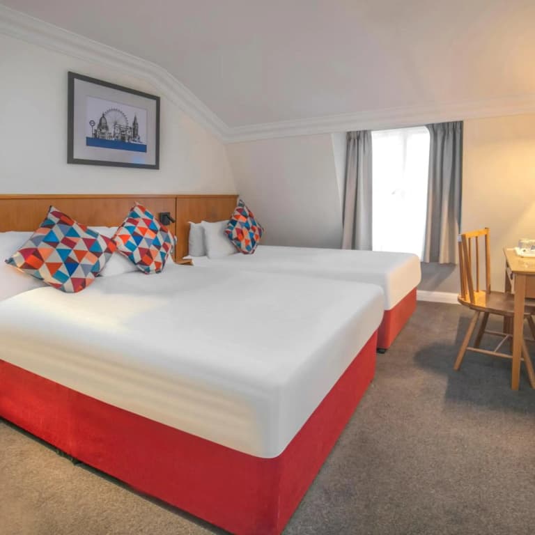 Queensway Hotel Sure Hotel Collection By Best Western - photo 49
