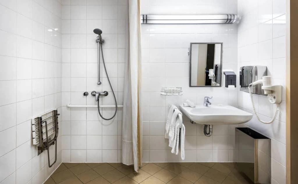 Courtyard by Marriott Prague City - photo 9