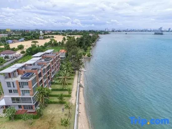 Sandbox Beachfront Villa 1 (3BR-Max14 guests) - photo 7