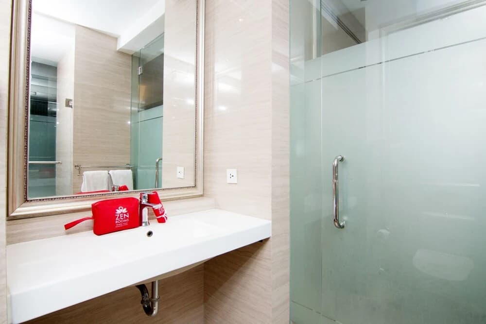 ZEN Rooms Basic Sunset Road Boutique Hotel - photo 10