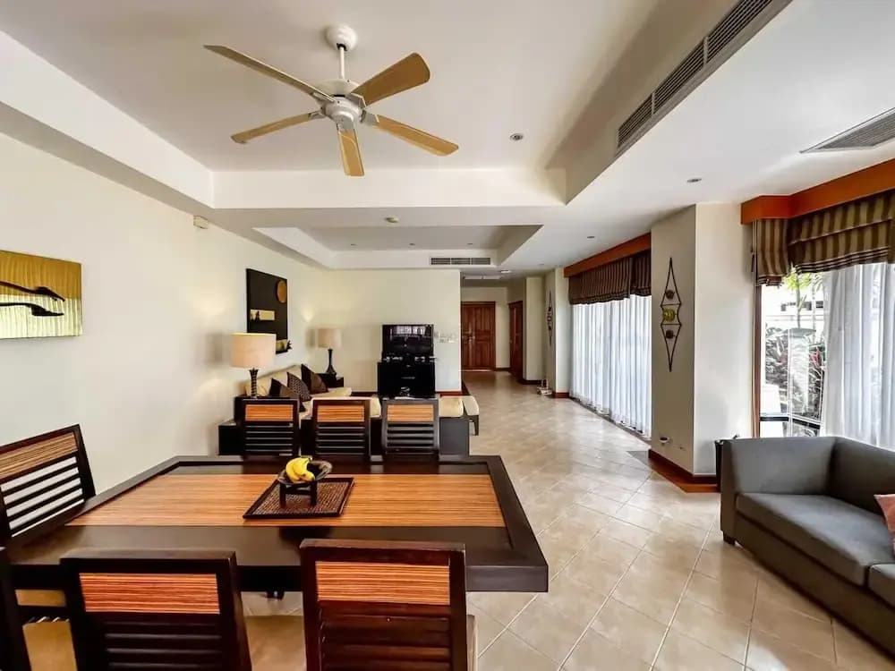 Beautiful 3-bed Villa in Cherngtalay, Thalang - photo 11