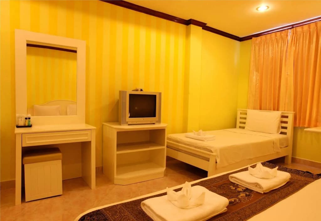 Amici Miei Hotel (SHA Certified) - photo 4
